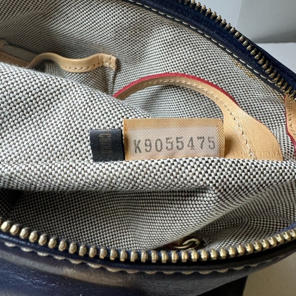 Dooney & Bourke Pebble Leather Pocket Satchel Change Purse & Protective Cover - Picture 8 of 16